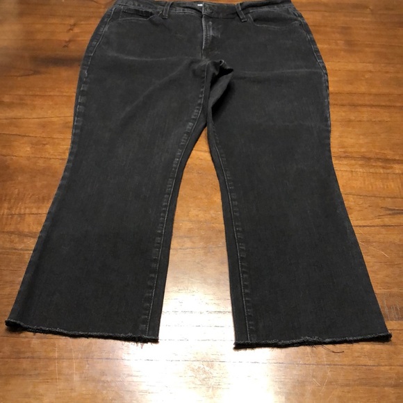 Old Navy Boot-Cut Jeans Size 14 - Picture 7 of 11
